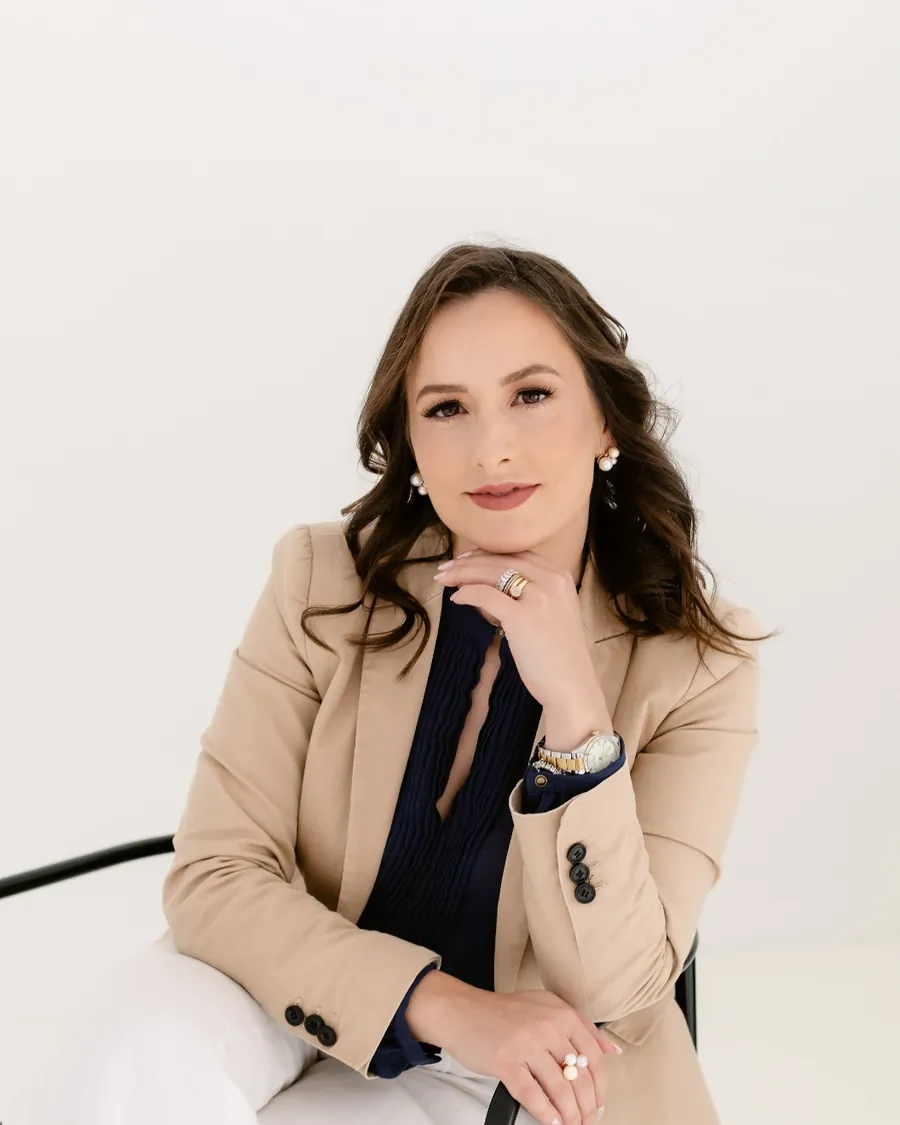 Renata Gregório de Aveiro